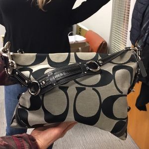 Authentic Coach Shoulder hobo! EUC.